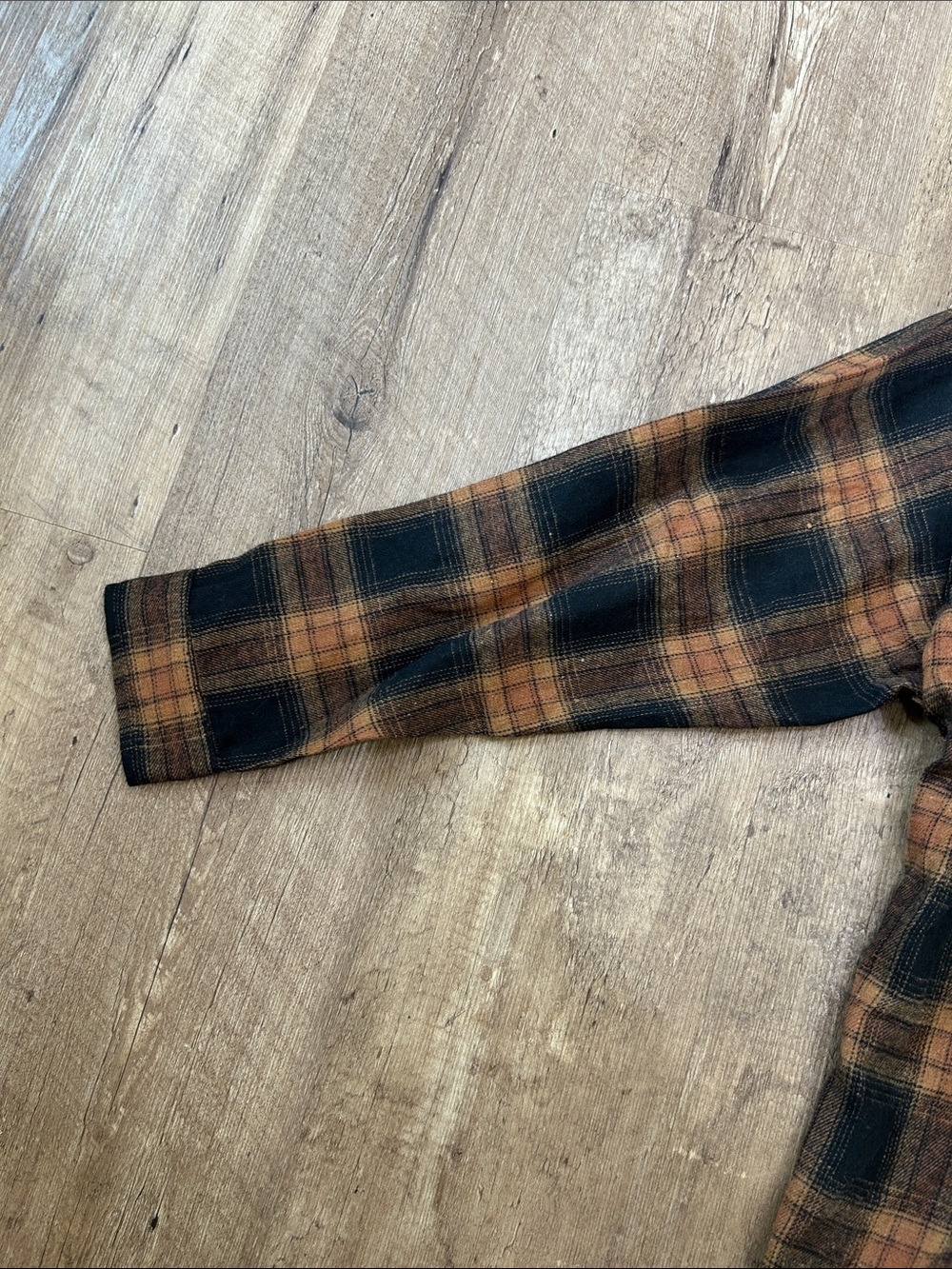Women’s  Plaid Flannel Shirt - Black and brown - Picture 4 of 8